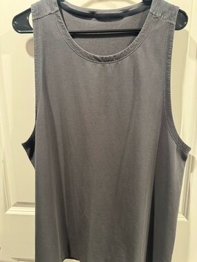 lululemon athletica Men’s Tank Top — Charcoal Gray
